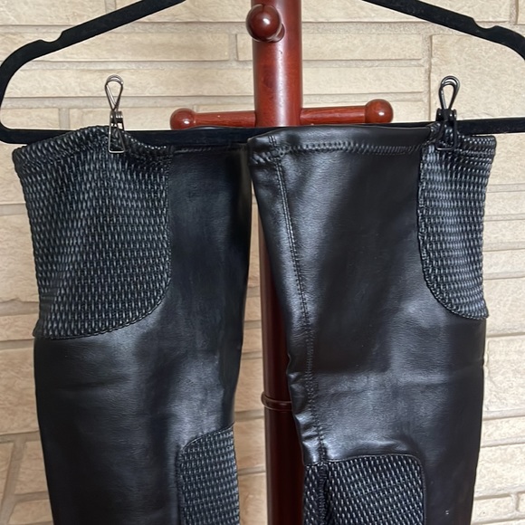 NWOT - Thigh high black combat boots - Picture 4 of 9